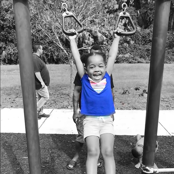 Meet your Posher, Camille - Picture 1 of 1